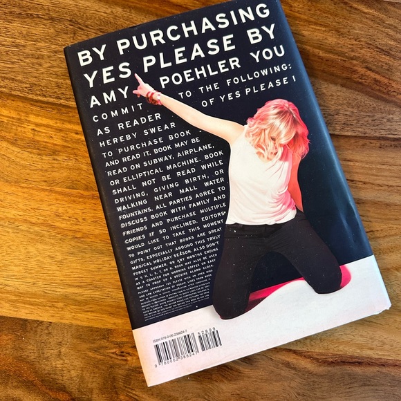 Yes Please by Amy Poehler Signed First Edition - Hardcover Book - Picture 2 of 3